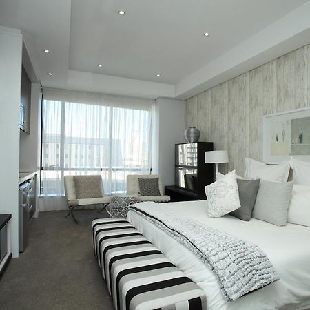 Luxury @ Sandton Skye 요하네스버그 외부 사진