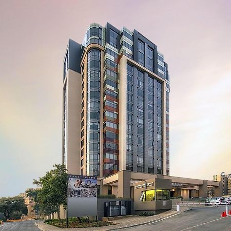 Luxury @ Sandton Skye 요하네스버그 외부 사진